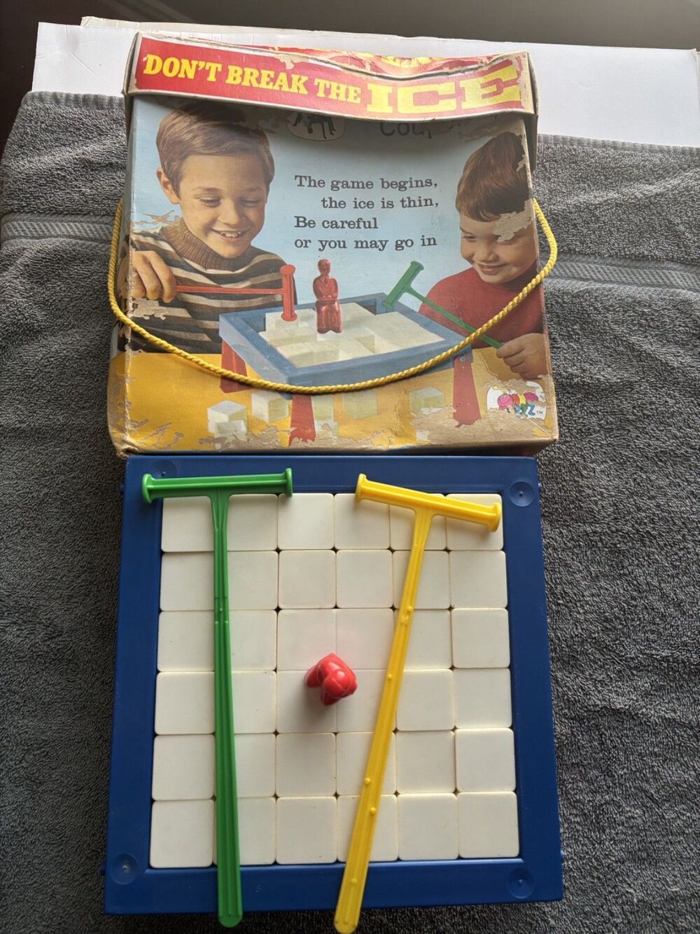 Vintage Original Don't Break the Ice Game Schaper  1969  Good Condition